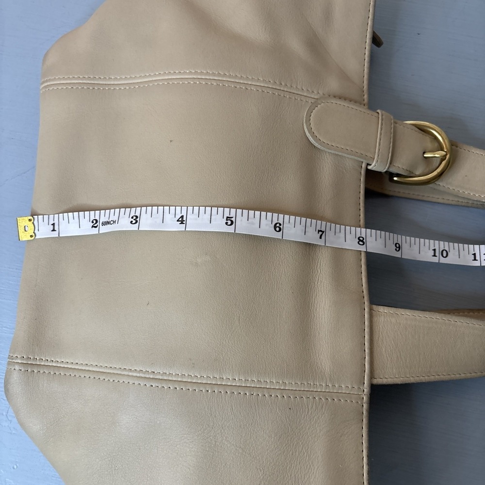Vintage COACH Bone White Leather, Waverly Tote Bag, Zip, 4133 90s Dominican - Picture 16 of 16